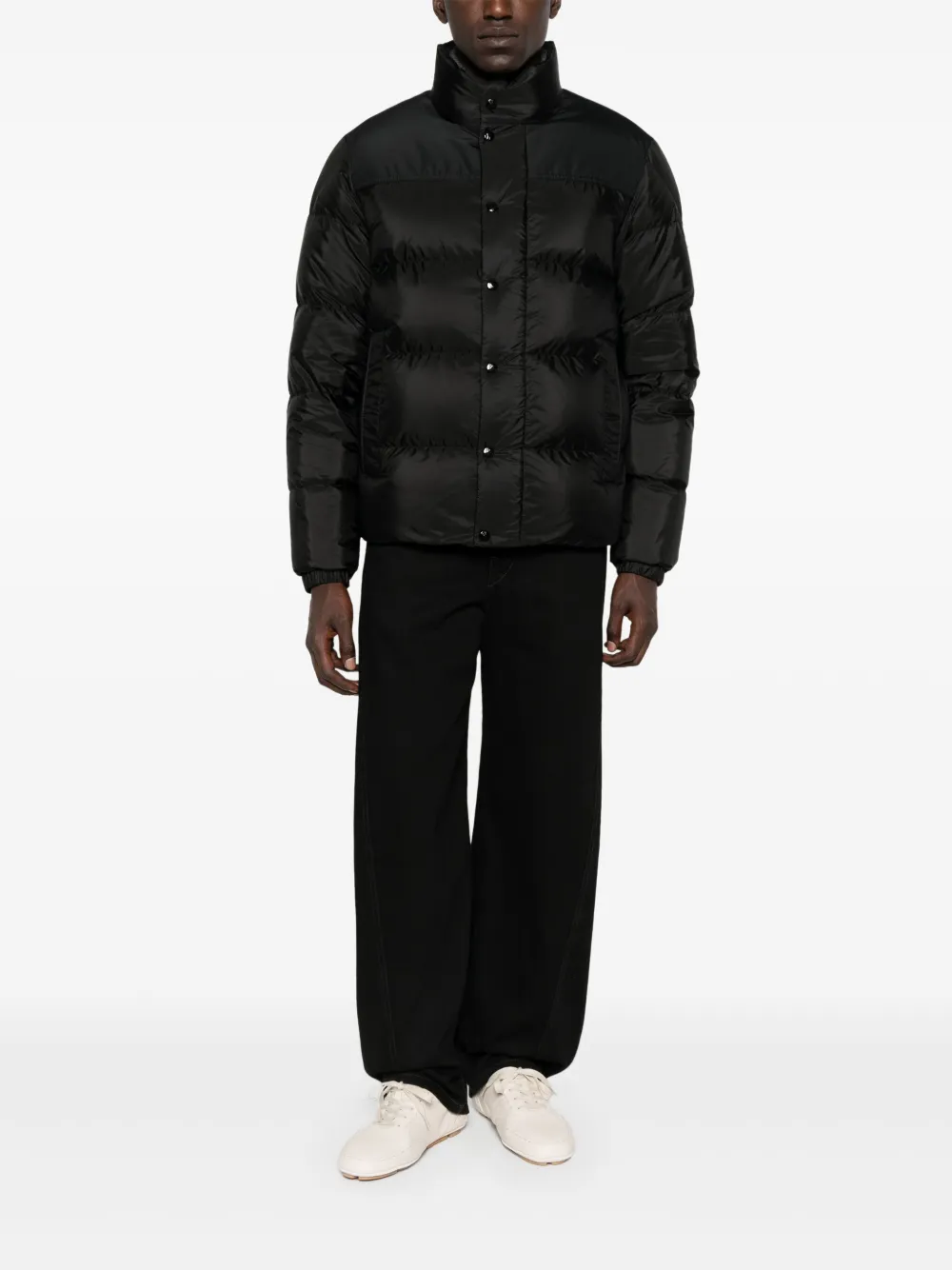 Moncler quilted panelled jacket Zwart