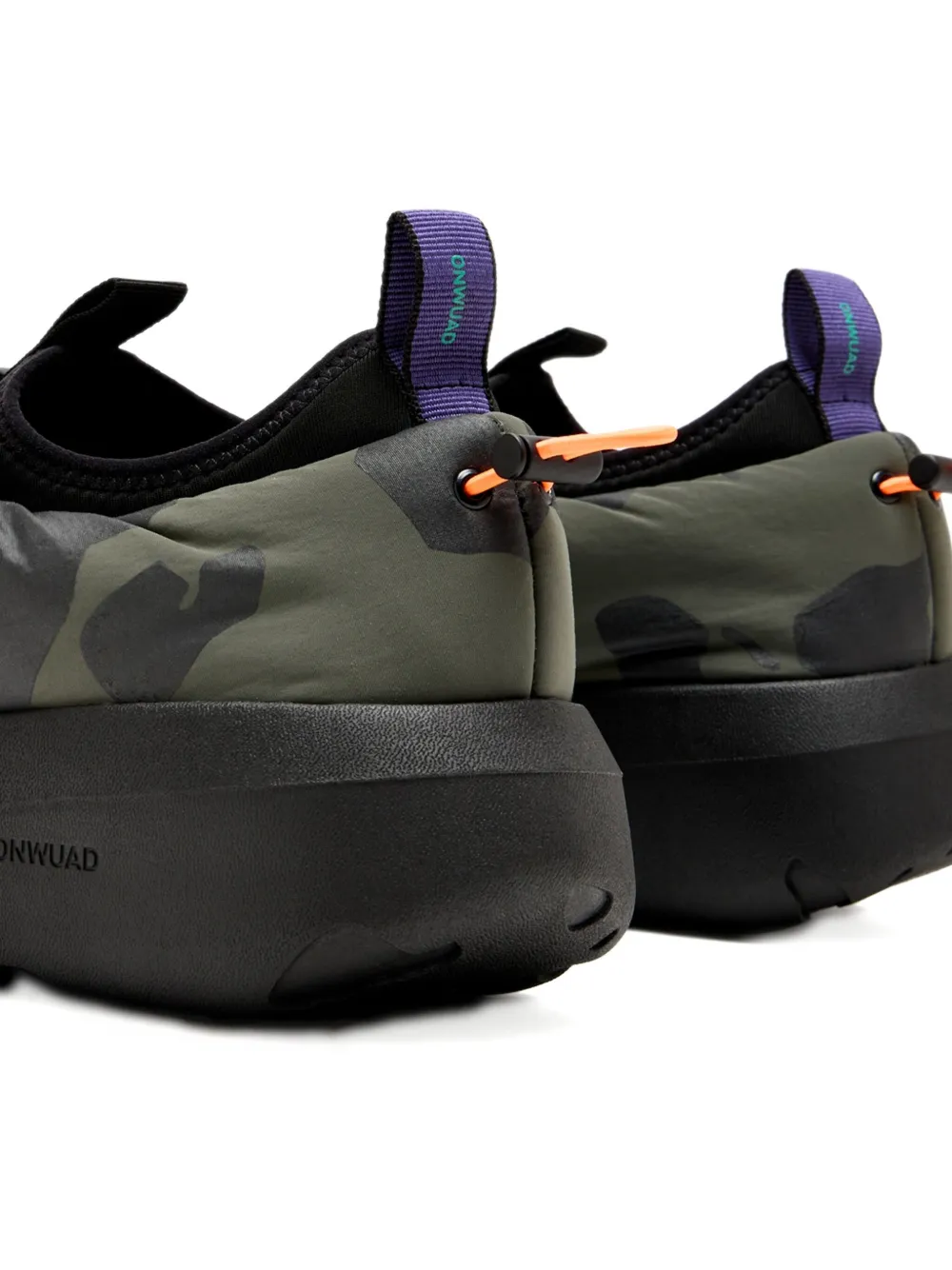Onwuad Camouflage Quilted Sneakers In Green