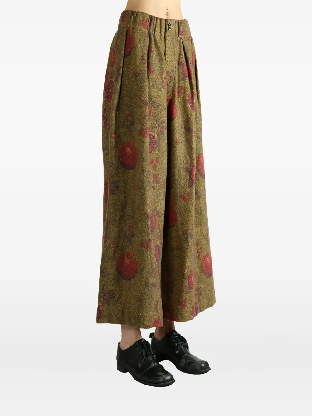 Uma Wang pleated fruit-print palazzo pants Groen