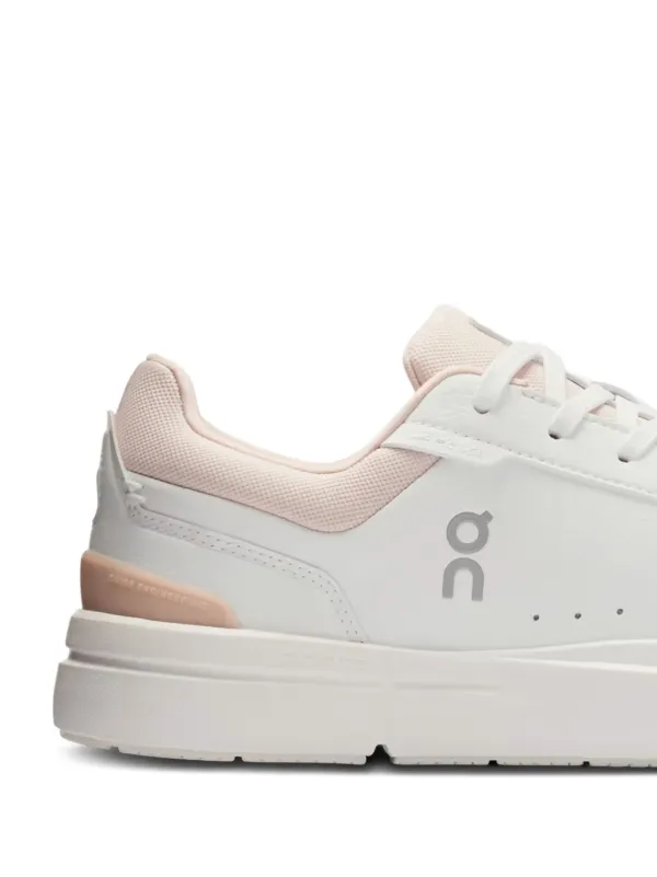 On The Roger Advantage Leather Sneakers | White | FARFETCH