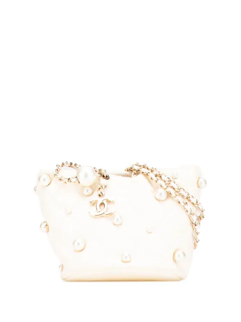 CHANEL Pre-Owned 2021 Mini Quilted Lambskin About Pearls Drawstring bucket bag