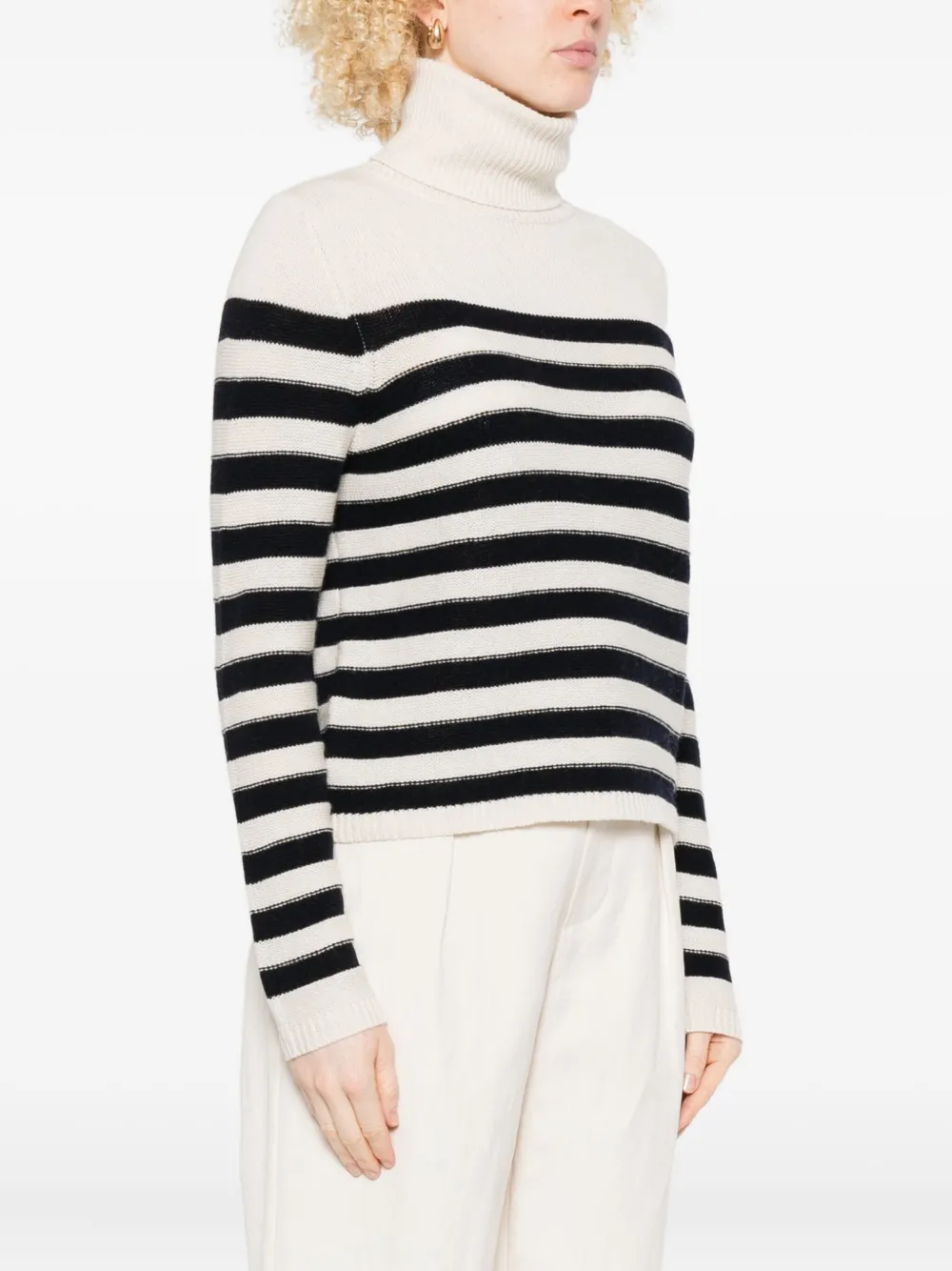 Allude Turtleneck Striped Sweater In White