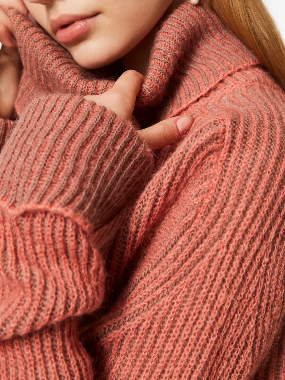 Twinset Ribbed Turtleneck Jumper In Pink