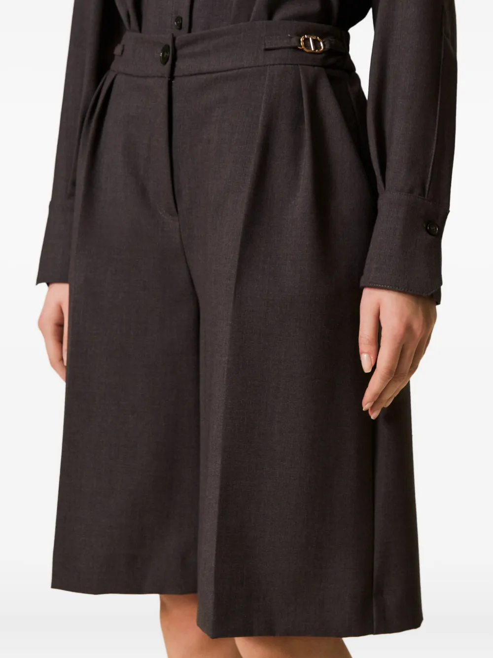 Twinset Pleated-front Logo-detail Shorts In Gray