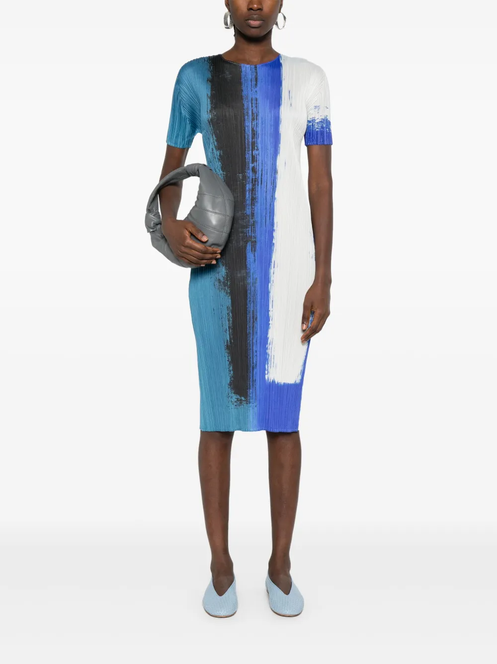 Pleats Please Issey Miyake Jump pleated paint-effect midi dress - Blauw
