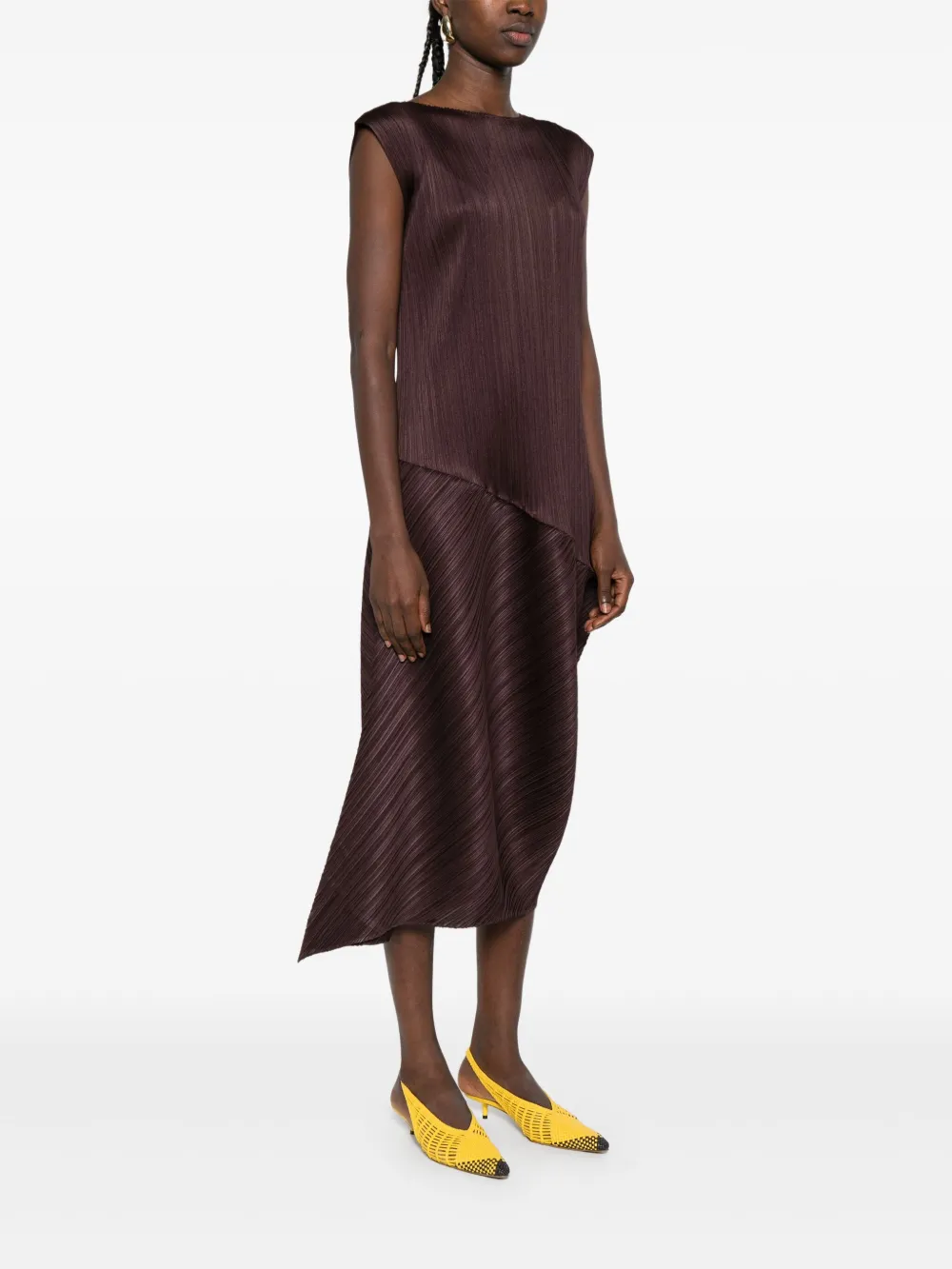 Pleats Please Issey Miyake Leap asymmetrische midi-jurk met plooien Bruin
