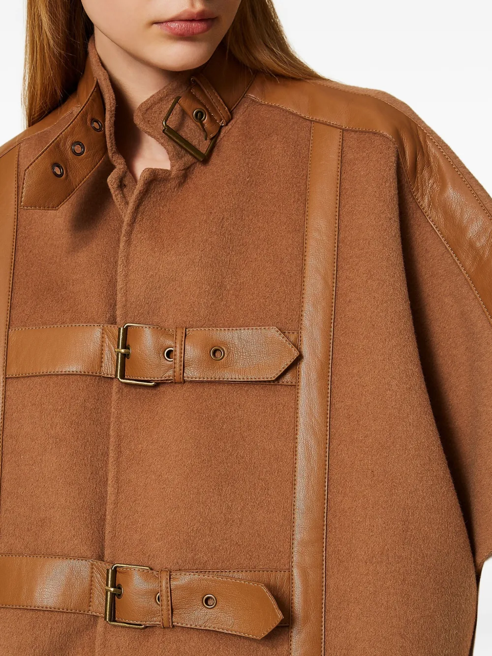 TWINSET Cape met gespsluiting Bruin