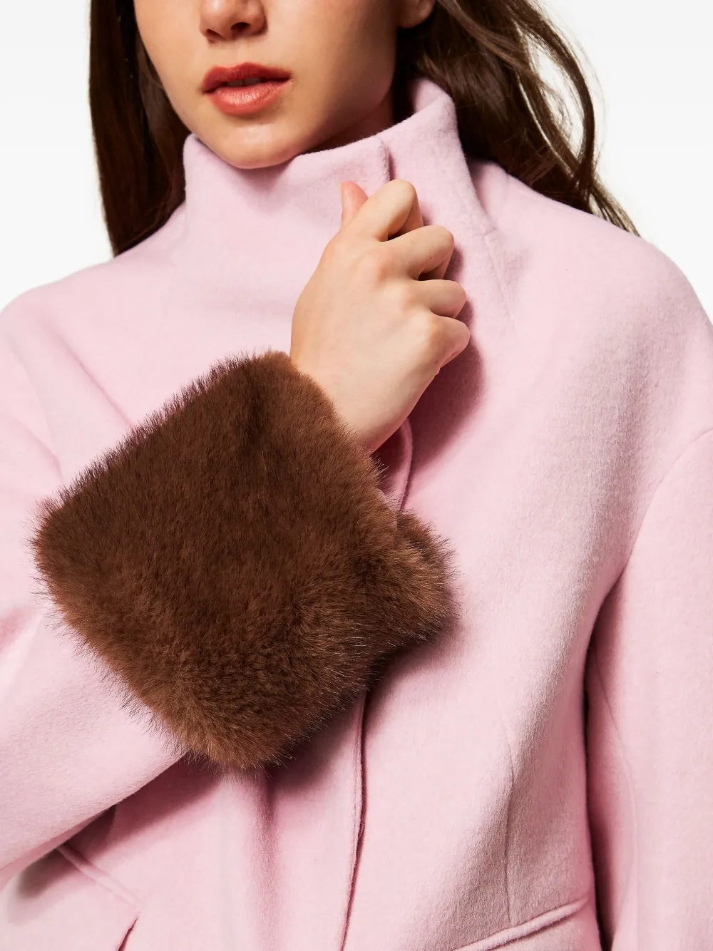 TWINSET Jas met enkele rij knopen en manchetten met imitatiebont Roze