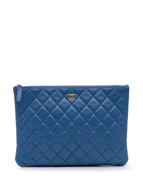 CHANEL Pre-Owned 2019 Medium Quilted Lambskin O Case clutch bag