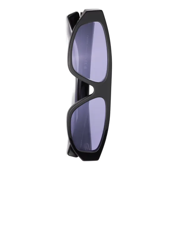 Prada Eyewear スクエアフレーム サングラス | ブラック | FARFETCH JP