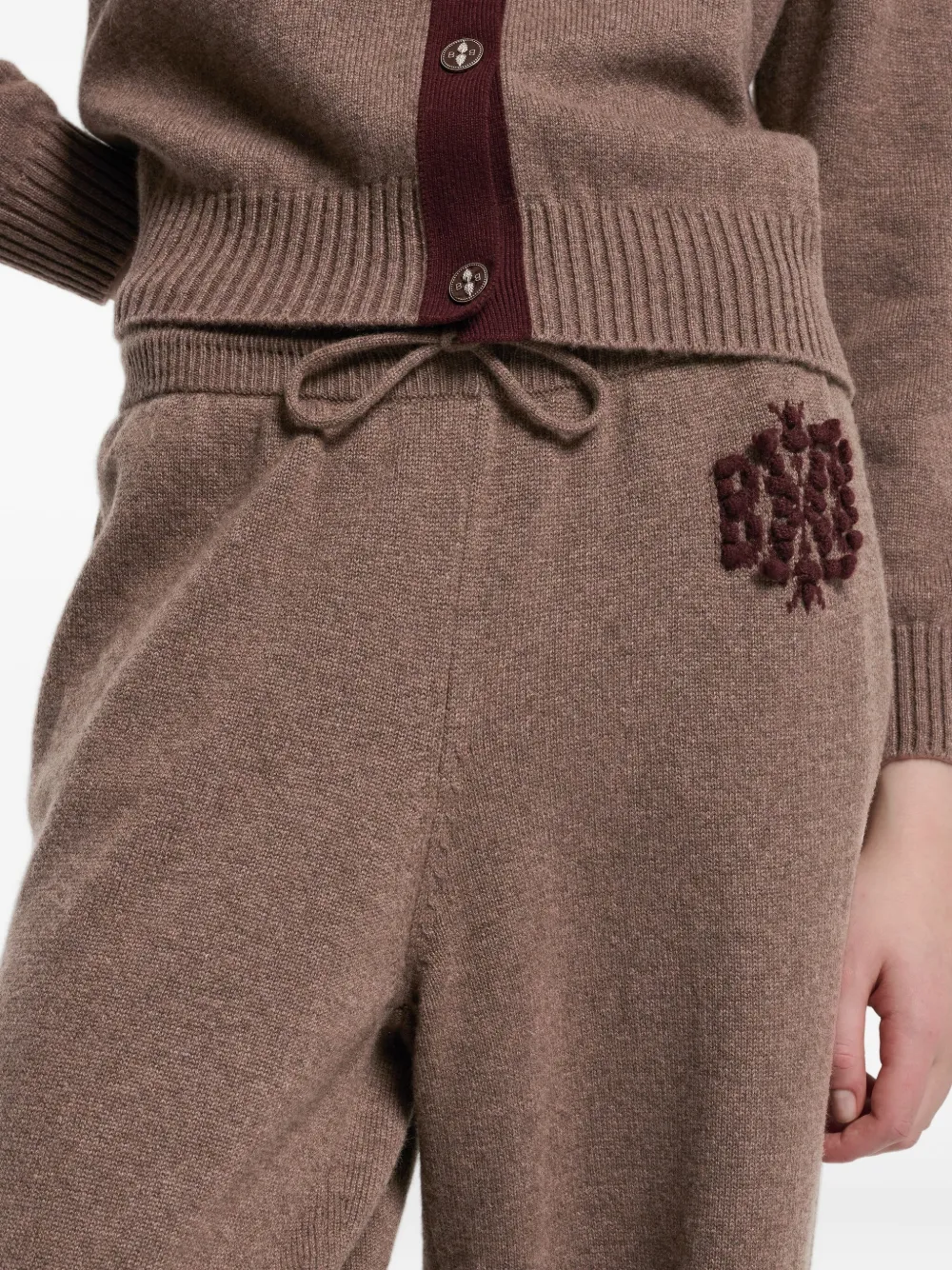 Barrie Broek met geborduurd logo Bruin