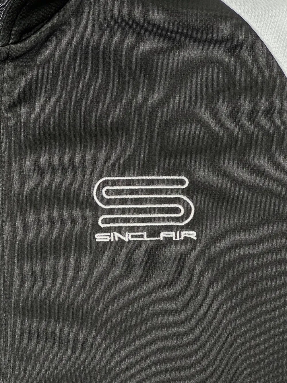 Sinclair SMT190 trainingsjack met vlakken en geborduurd logo Zwart