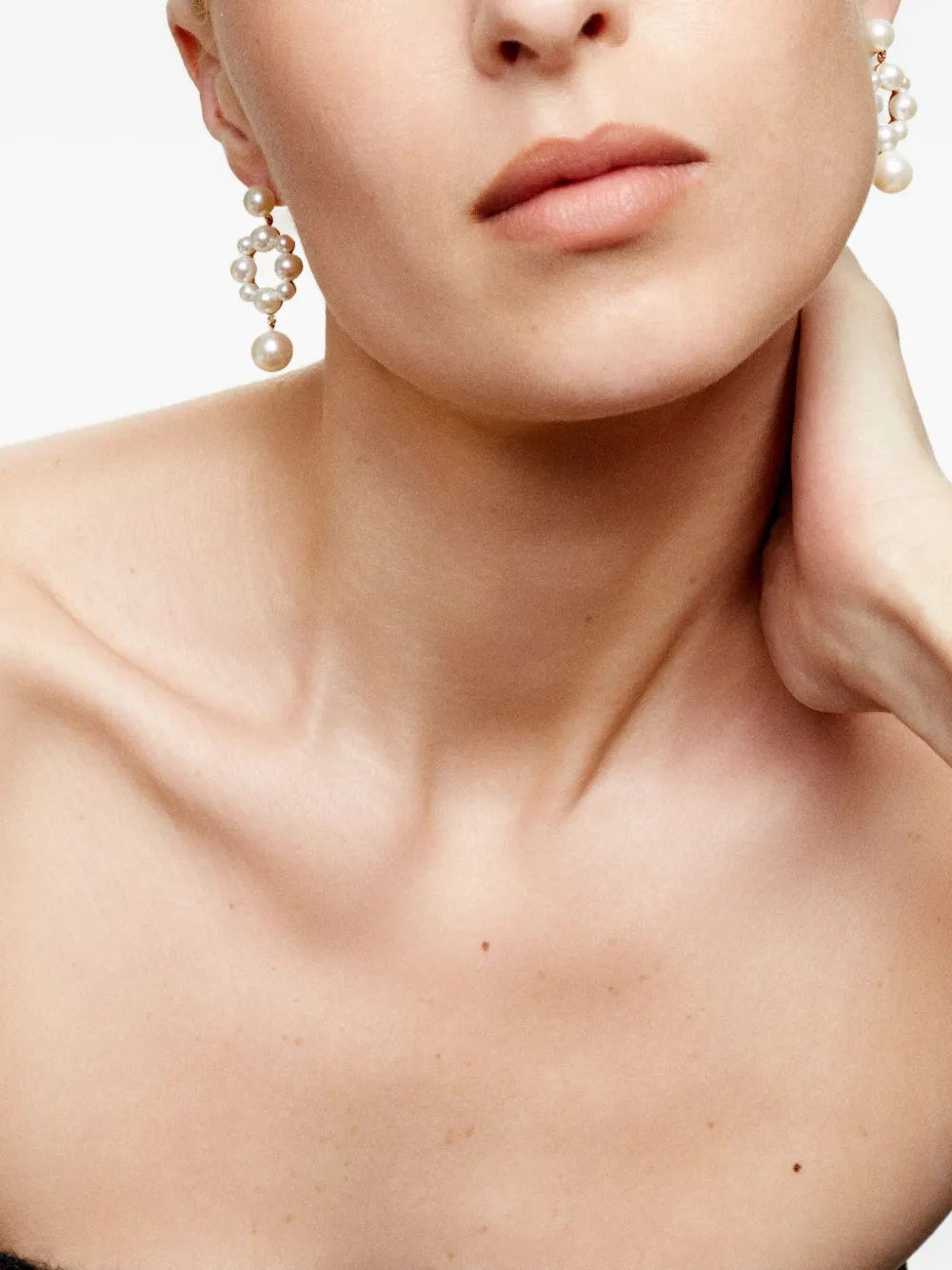 Sophie Bille Brahe 14K yellow gold Grande Nebula pearl earrings | Fine Jewelry | Image 2