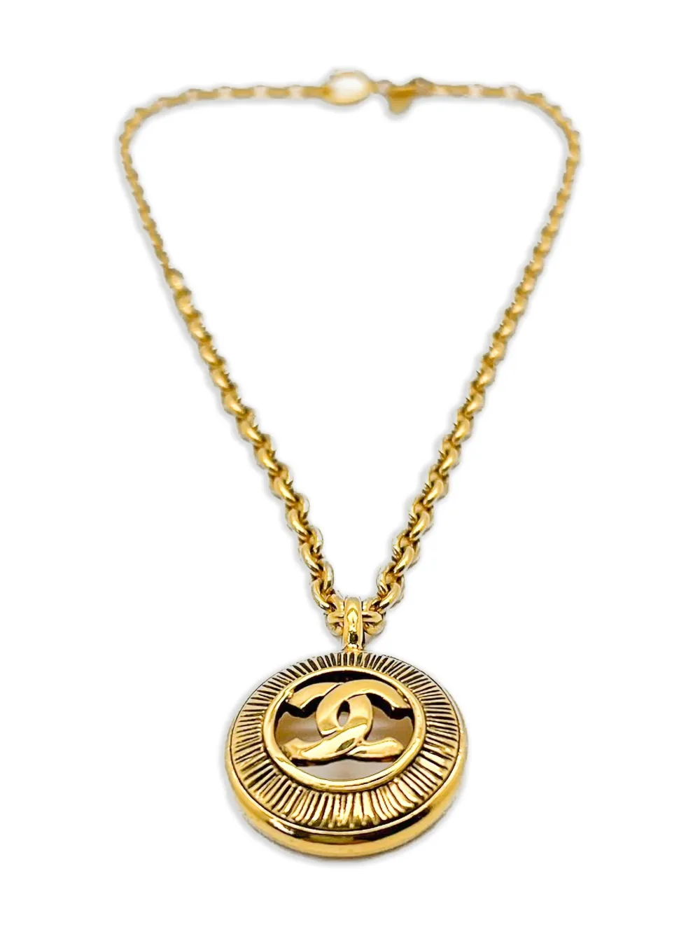 CHANEL Pre-Owned 1980s logo-embossed necklace | Image 2