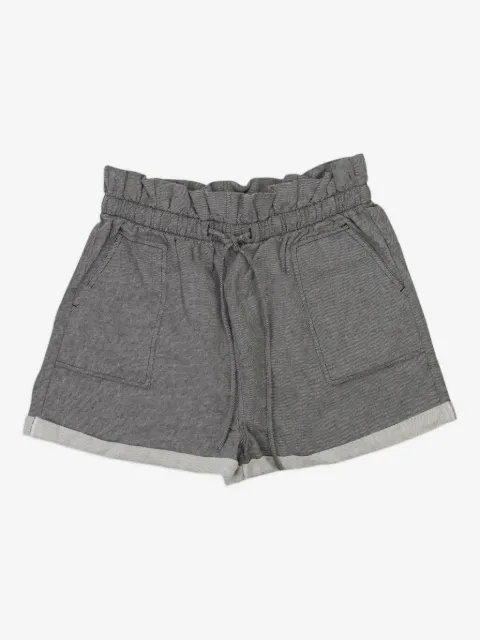 Callipygian drawstring shorts