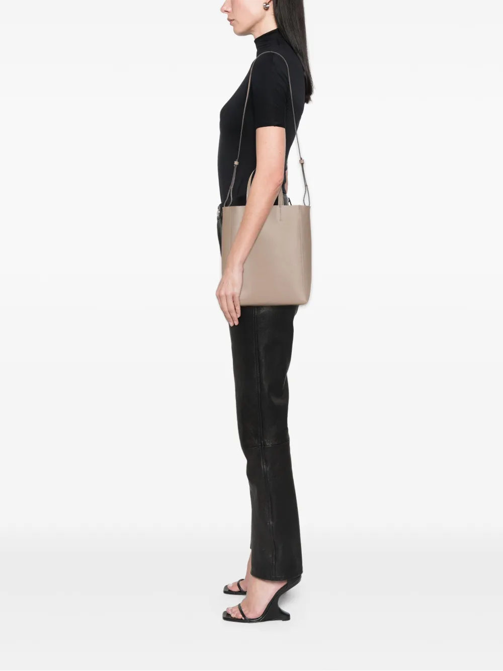 Céline Pre-Owned 2019 Small Grained Calfskin Vertical Cabas satchel | Pre-Owned | Image 2