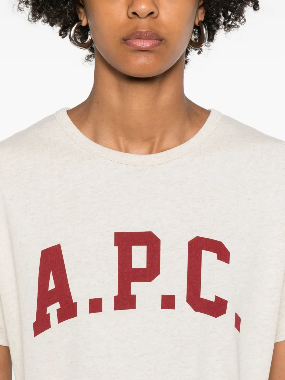A.P.C. T-shirt met logoprint Beige