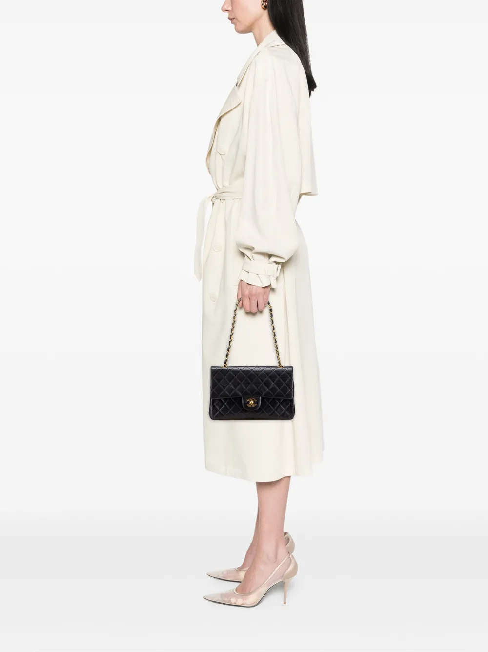 CHANEL Pre-Owned 2010-2011 Medium Classic Lambskin Double Flap shoulder bag | Pre-Owned | Image 2