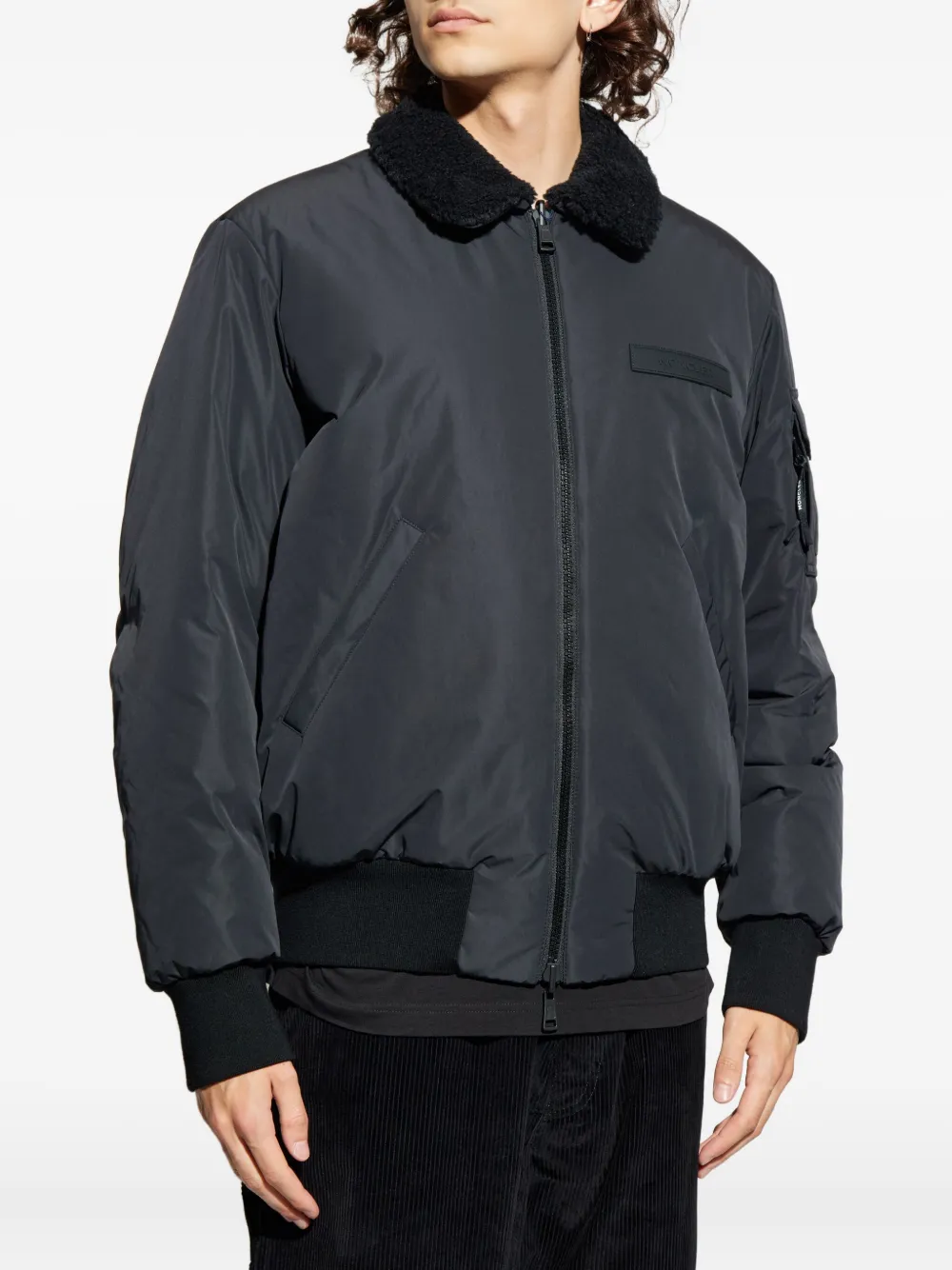 Moncler Bomberjack met sherpa kraag Zwart