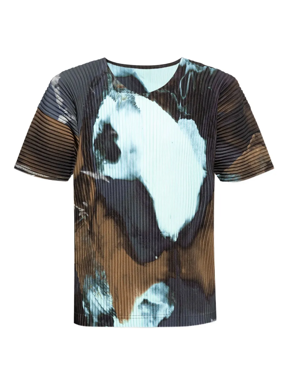 Issey Miyake Abstract-print T-shirt In Multi