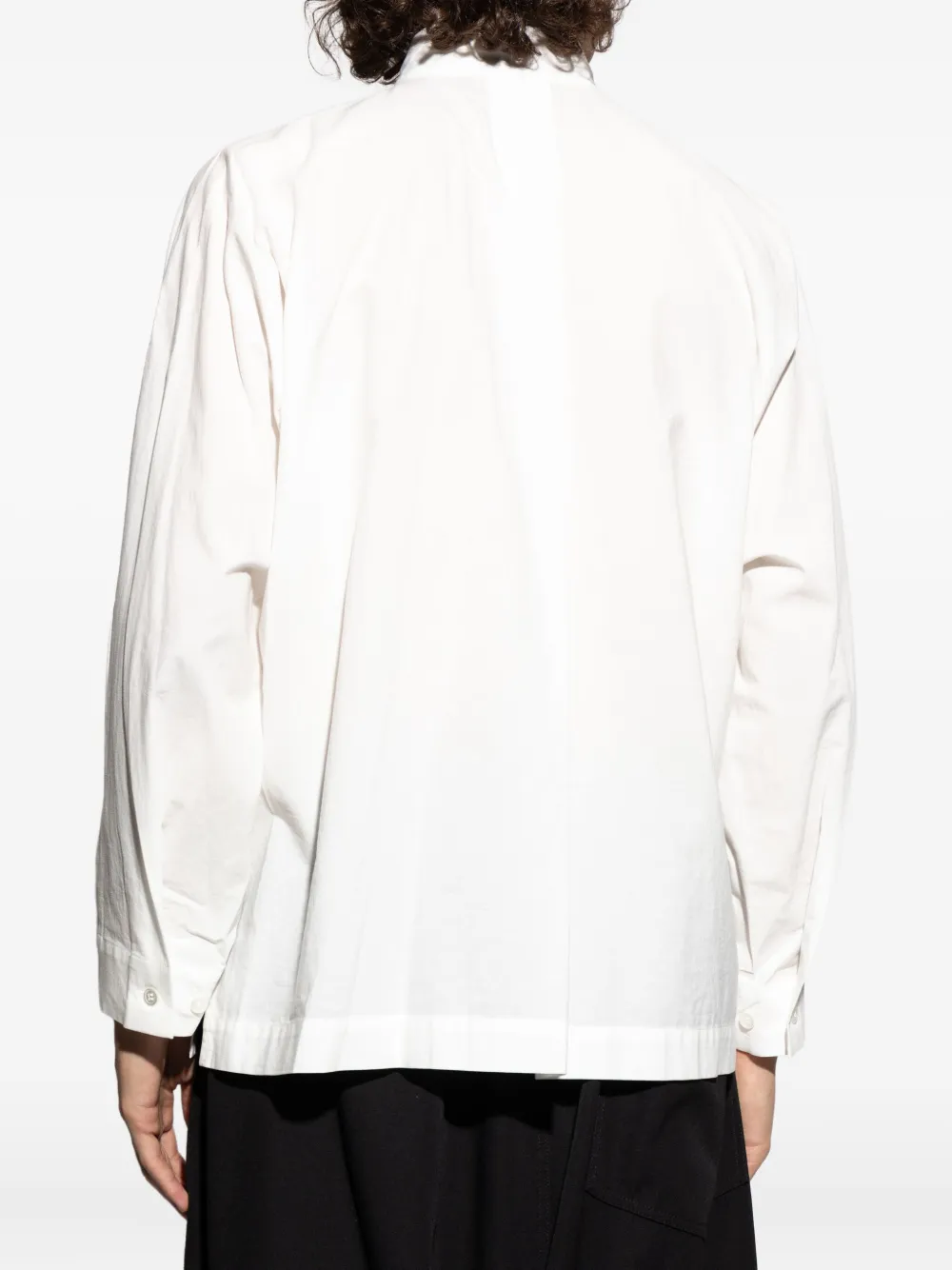 Homme Plissé Issey Miyake Overhemd met ronde opstaande kraag en zak Wit