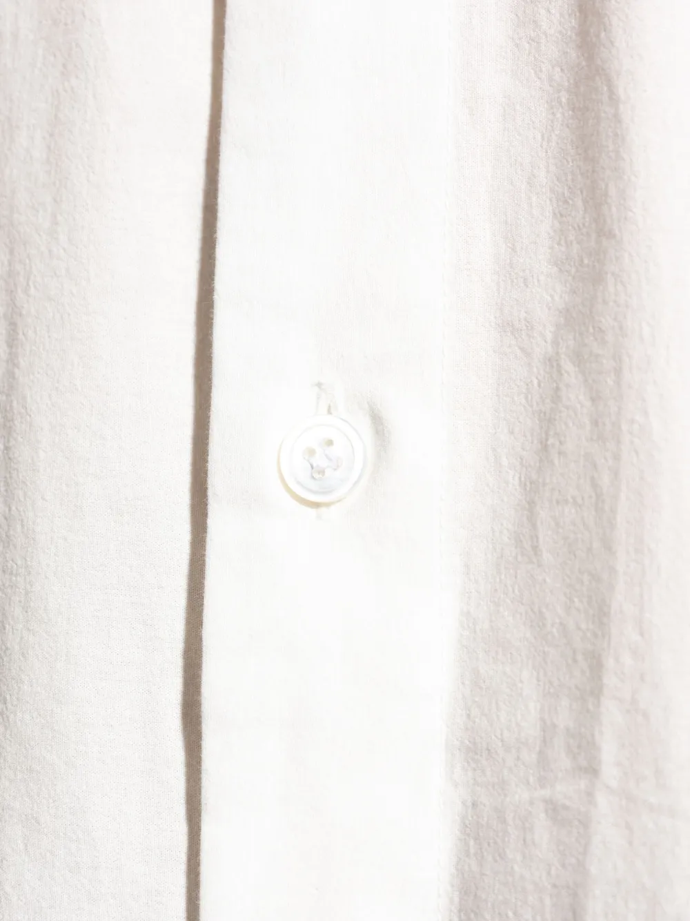 Homme Plissé Issey Miyake Overhemd met ronde opstaande kraag en zak Wit