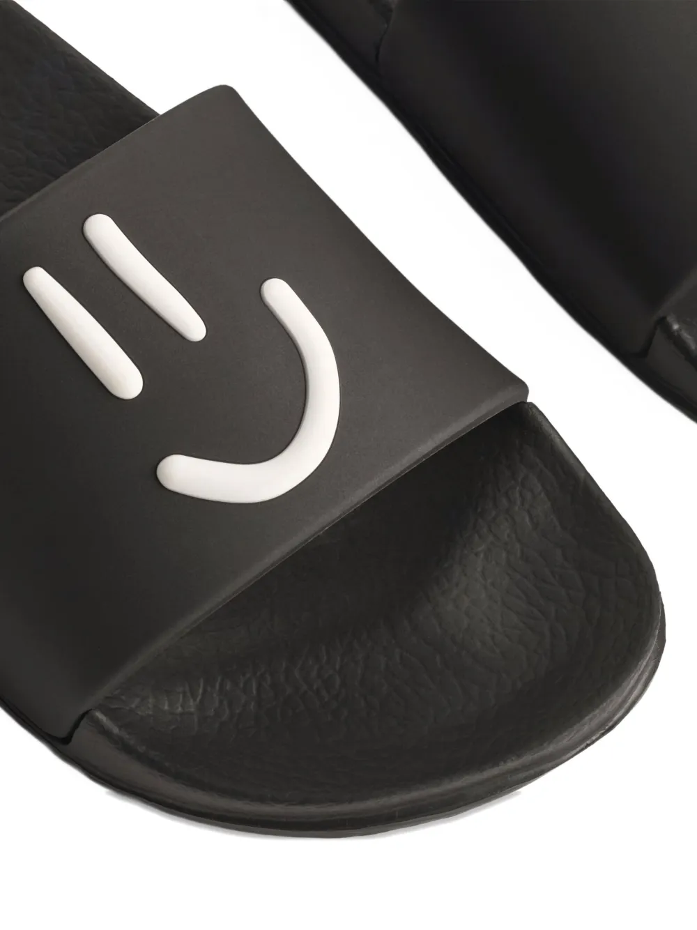 Molo Zhappy slippers met smiley Zwart