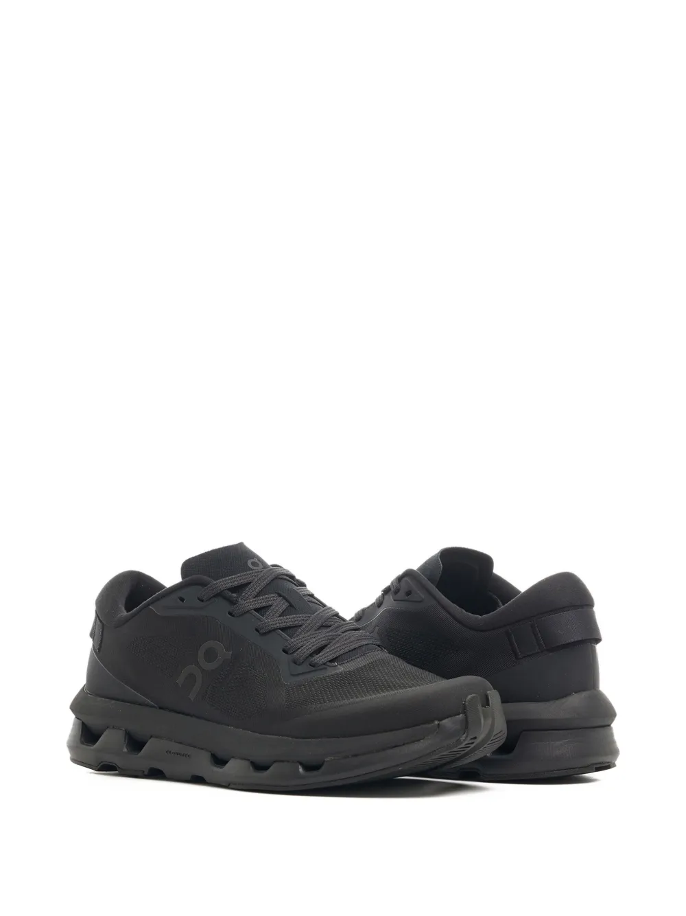 On Running cloudzone trainers Black