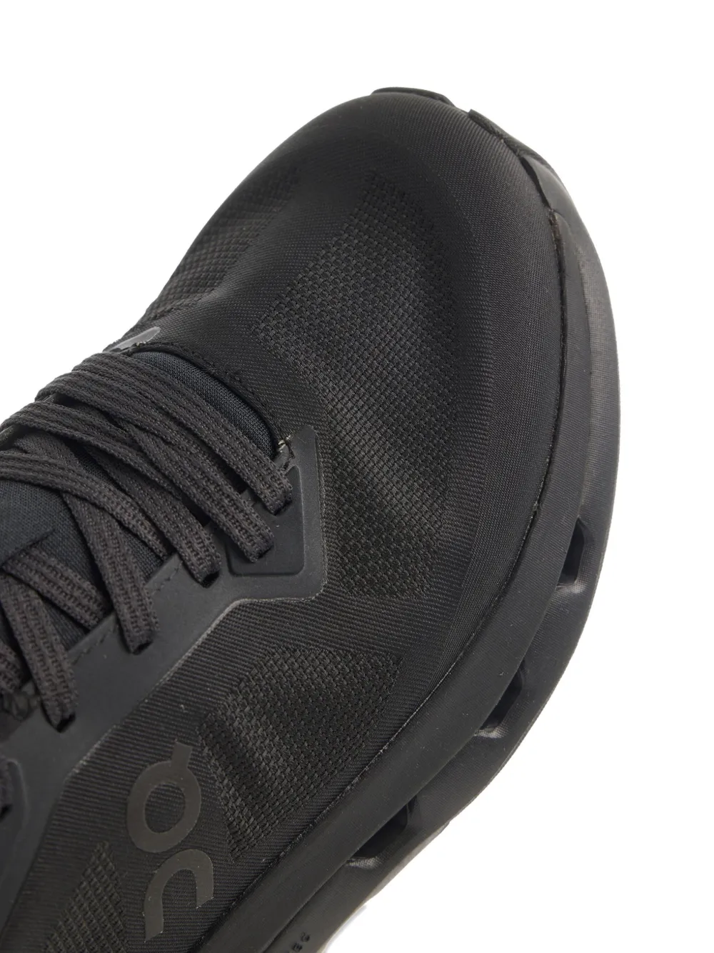 On Running cloudzone trainers Black