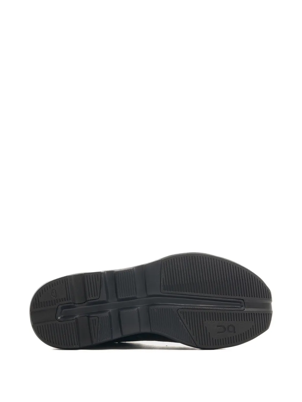 On Running cloudzone trainers Black