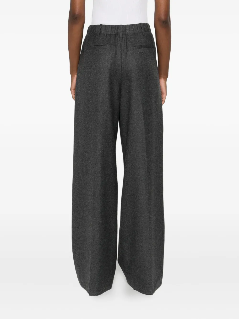 Eric Bompard Ribbed Straight Trousers In Gray