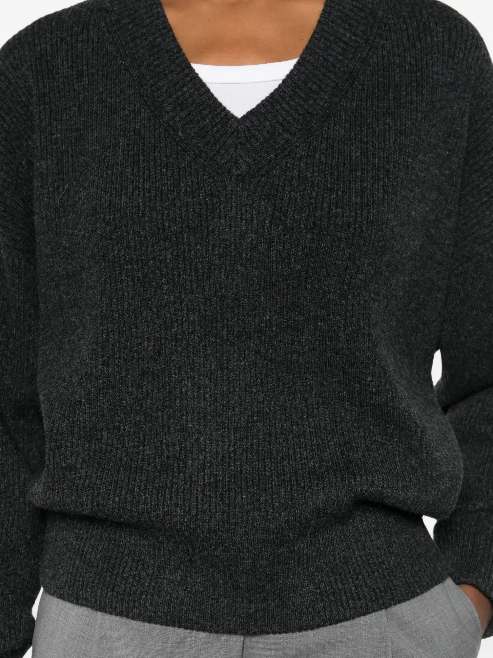 Eric Bompard V-neck Cashmere Sweater In Black