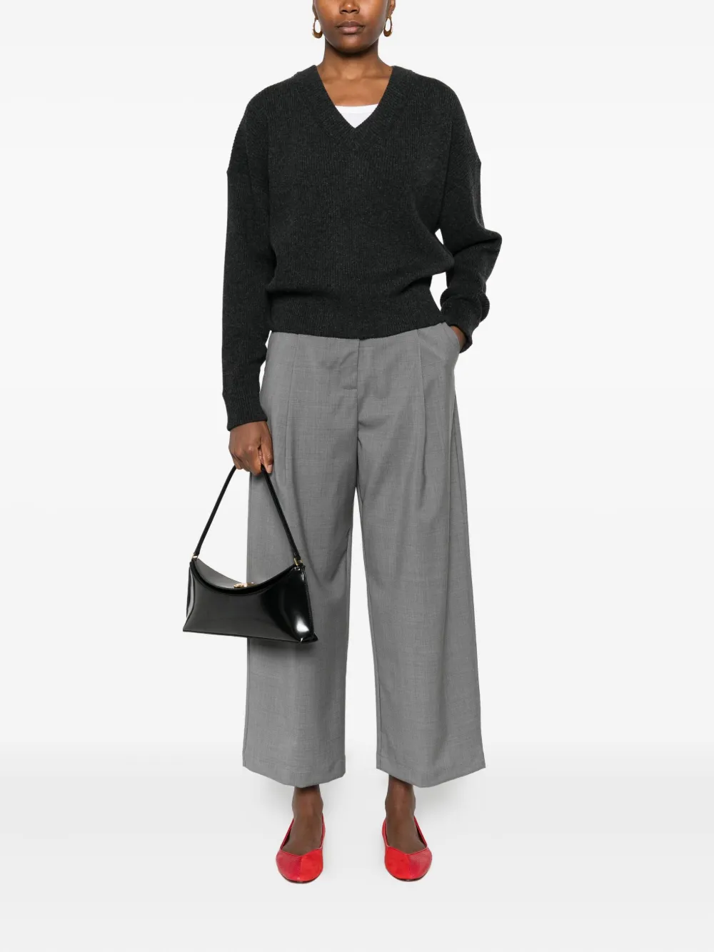 Eric Bompard V-neck cashmere sweater | Knitted Sweaters | Image 2