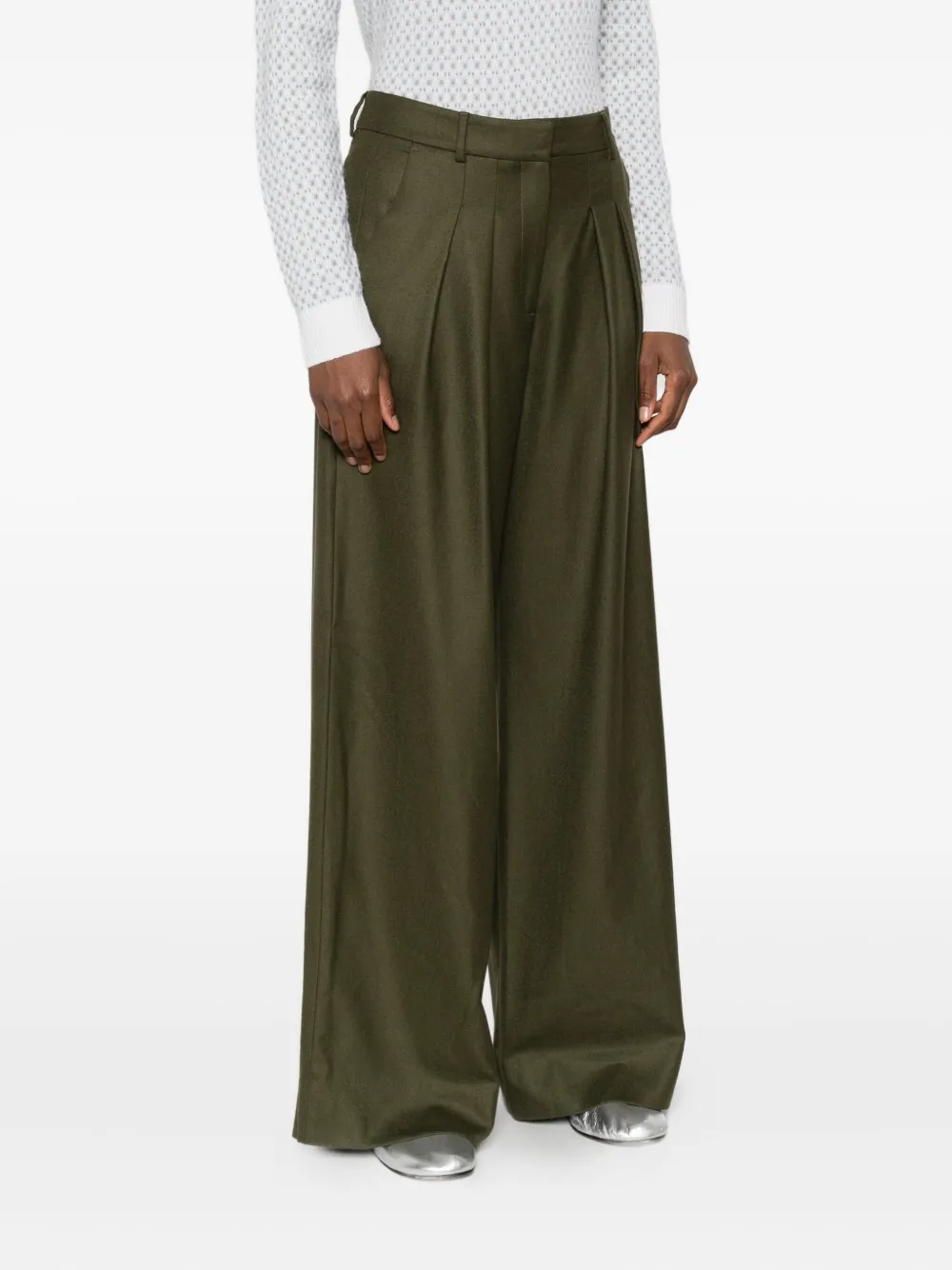 Eric Bompard Pleated Belt-loops Trousers In Green
