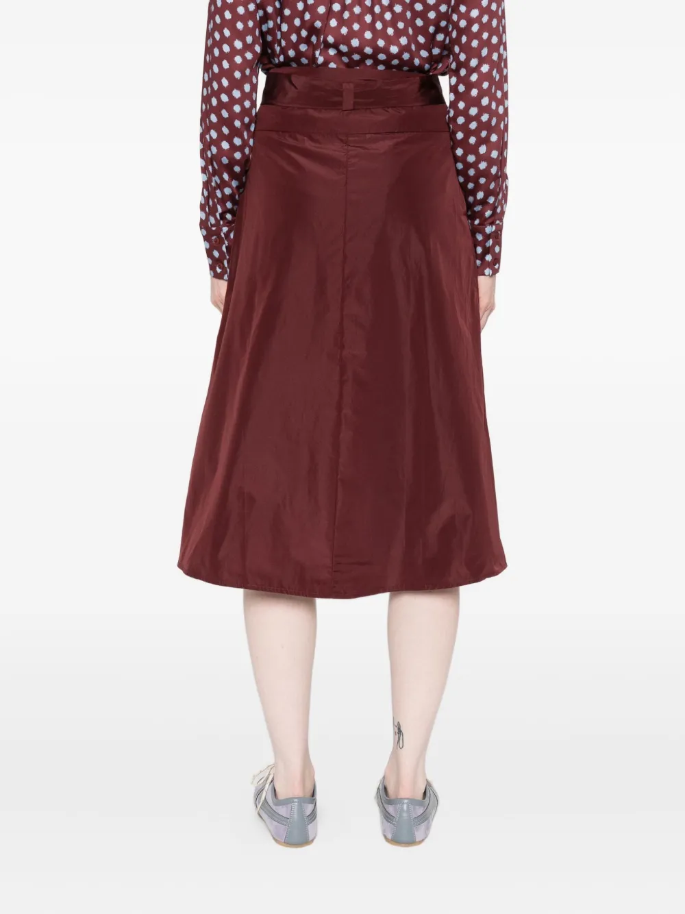 Niū Camelia Pleated-belted Midi Skirt In Red