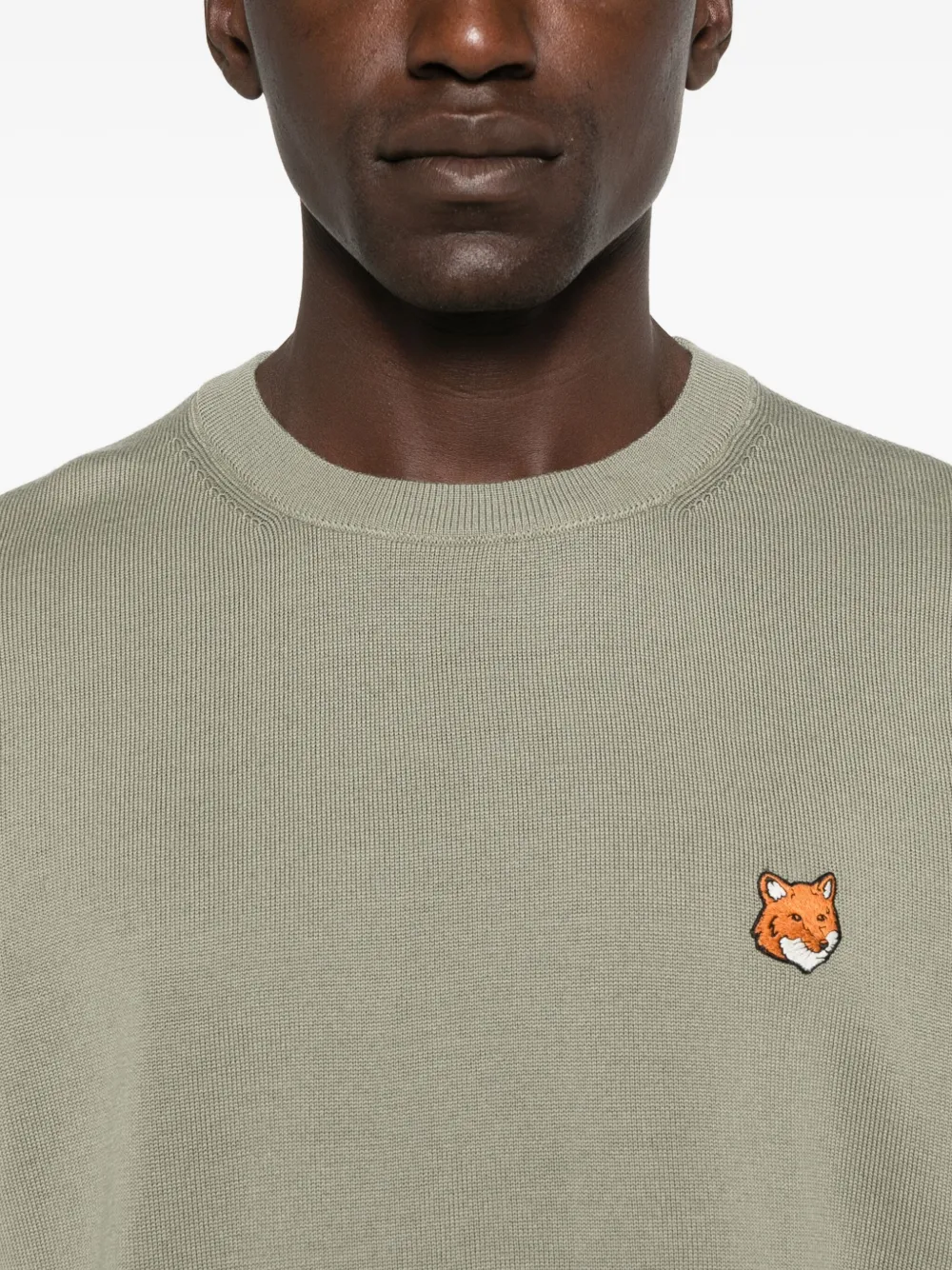 Maison Kitsuné fox-embroidered crew-neck sweater Groen