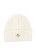 Moncler ribbed beanie - White