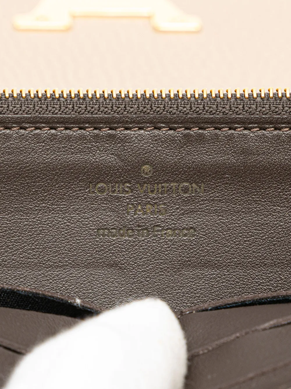Pre-owned Louis Vuitton 2019 Taurillon Capucines Wallet Long Wallets In Brown