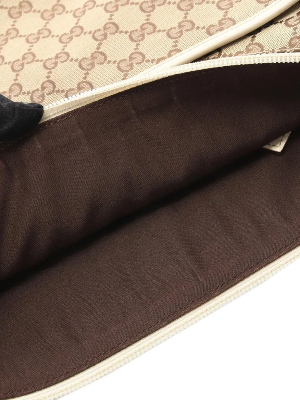 Pre-owned Gucci 2000-2015 Gg Canvas Crossbody Bag In Brown