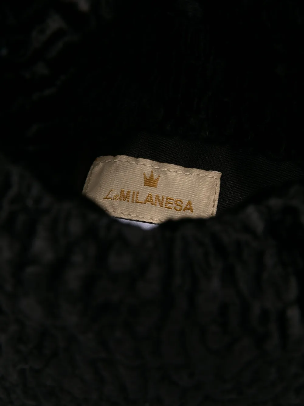 La Milanesa Textured Tote Bag In Black