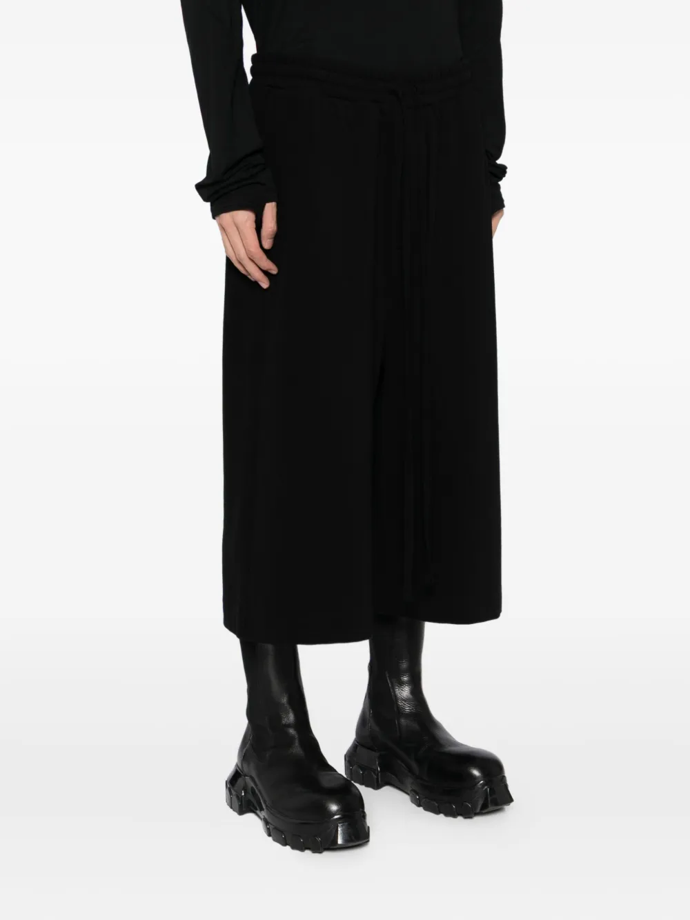 Thom Krom Cropped Trousers In Black