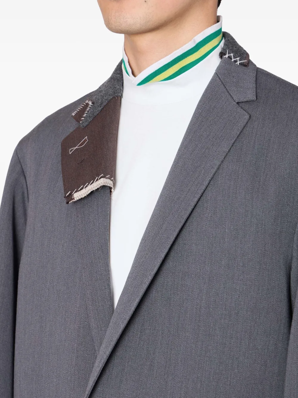 Kolor Jas met enkele rij knopen en vlakken Grijs