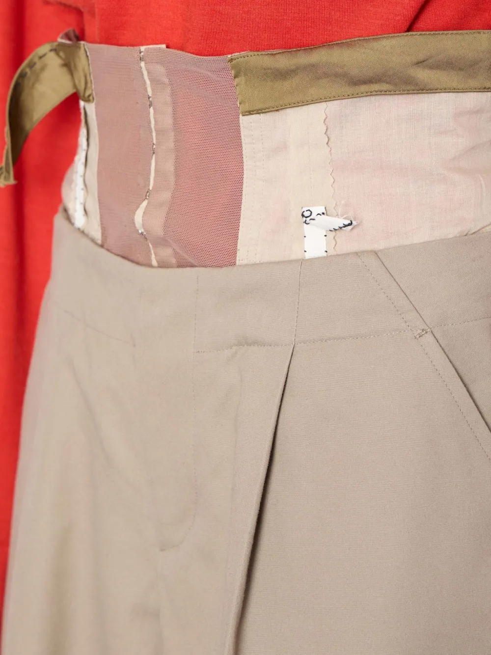  Kolor Pleated Panelled Shorts - Neutrals 