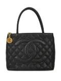 CHANEL Pre-Owned 2000s Medallion quilted tote bag - Black