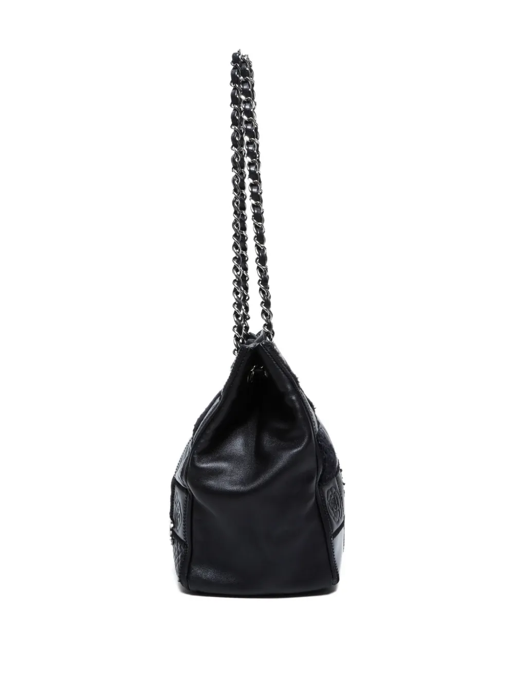 Pre-owned Chanel 2005-2006 Choco Bar Lambskin Shoulder Bag In Black