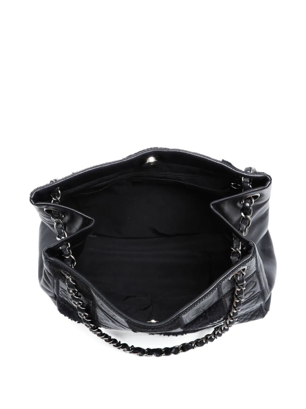 Pre-owned Chanel 2005-2006 Choco Bar Lambskin Shoulder Bag In Black