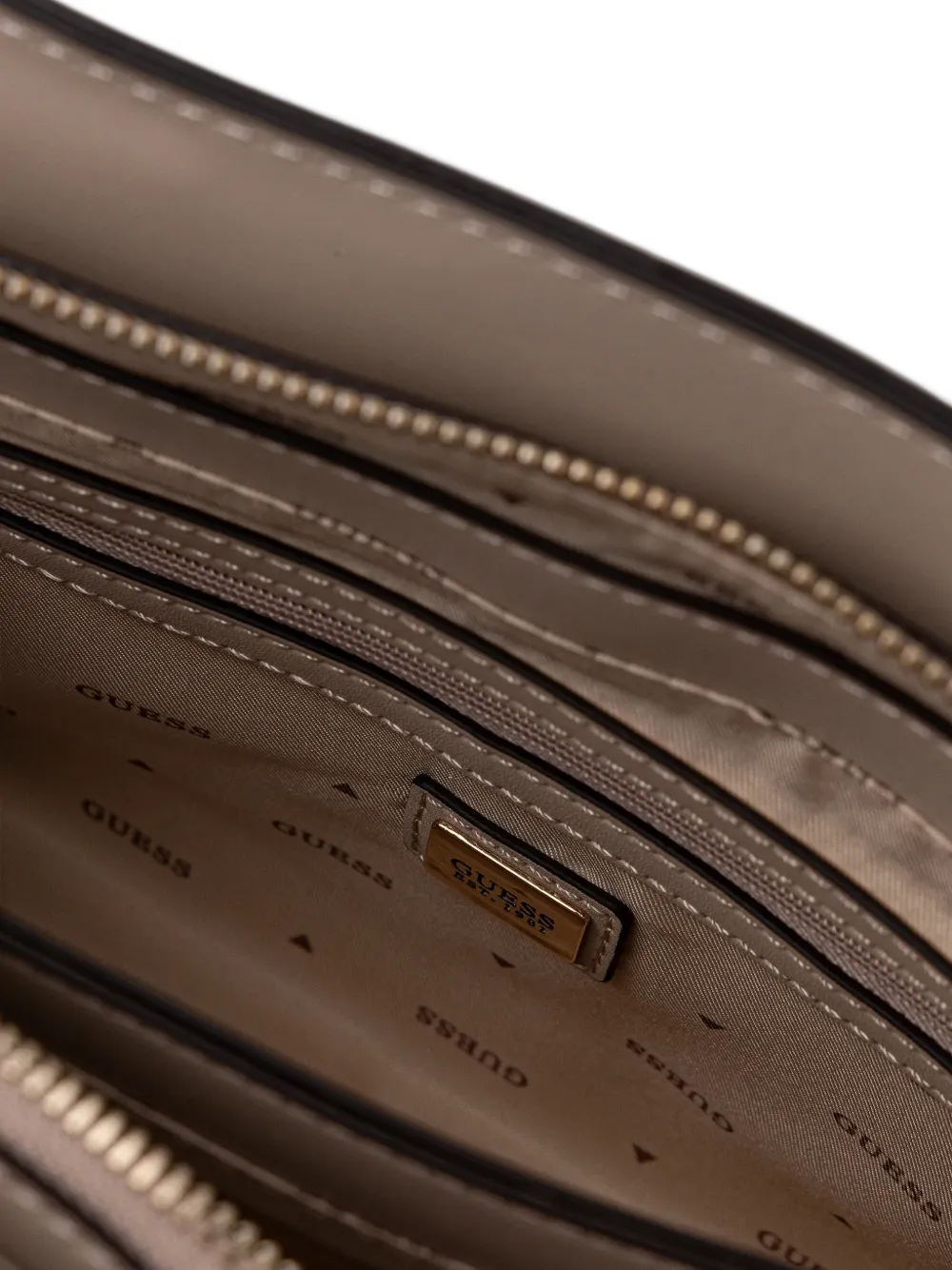 Guess Usa Queensland Charm-detail Tote Bag In Gray