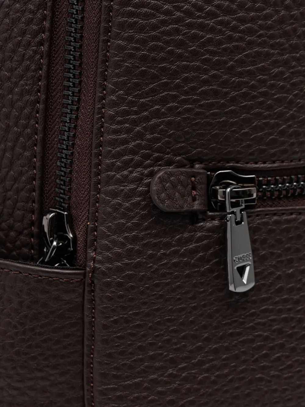 GUESS USA Rugzak met ritssluiting en textuur Bruin