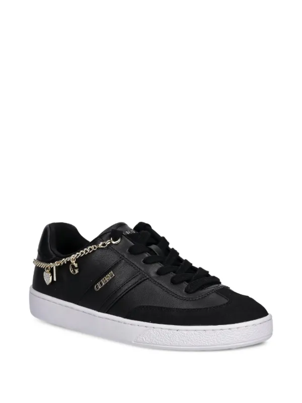 GUESS USA ロゴチャーム スニーカー | ブラック | FARFETCH JP