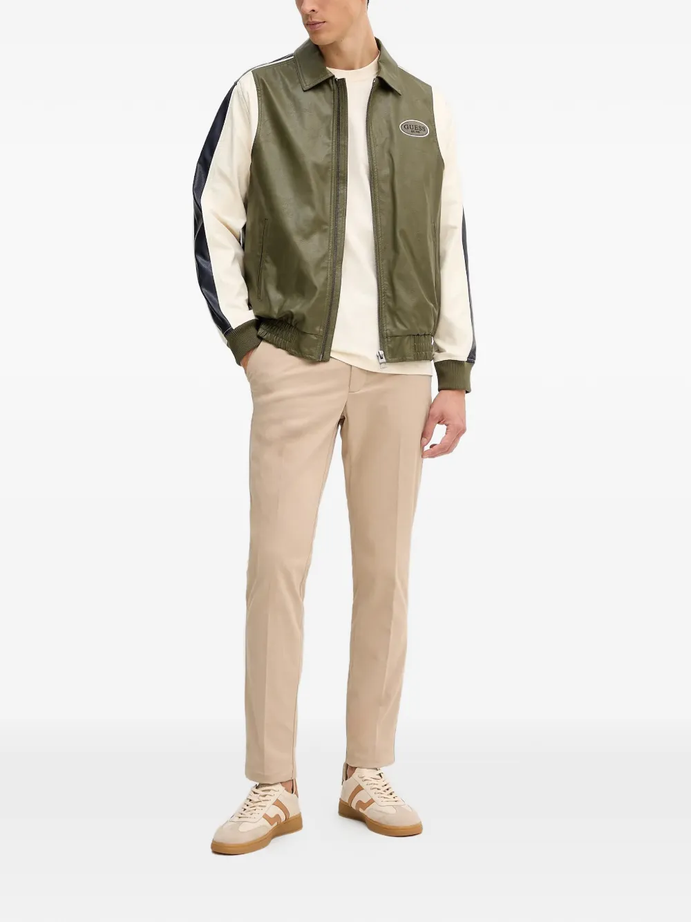 GUESS USA chamarra bomber con paneles y cierre | Chamarras bomber | Image 2